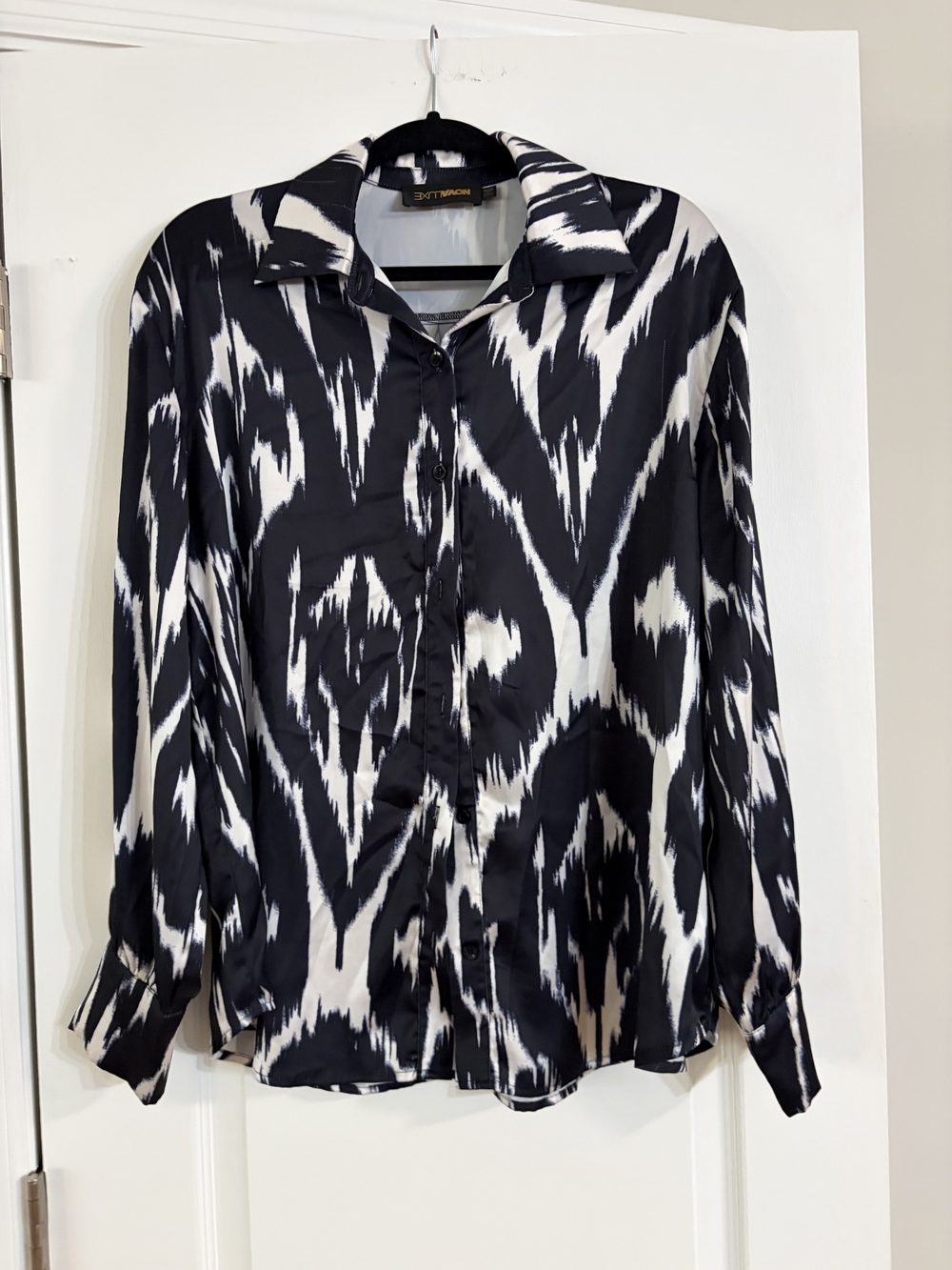 Fashion Nova Black & White Ikat Button-Down Shirt